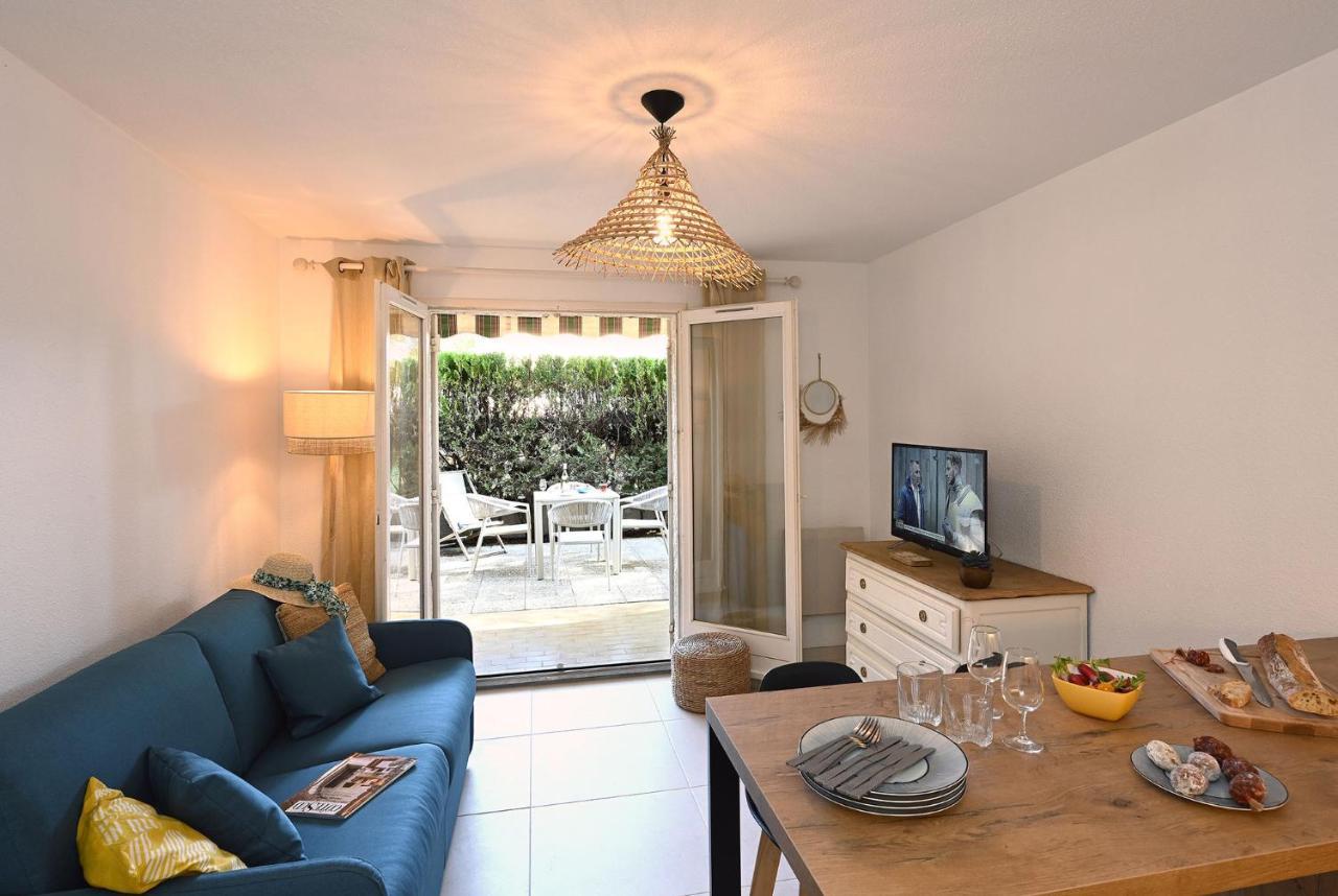 Charmant Studio 2A4 Pers Avec Jardin Et Place De Parking Situe A 5 Min A Pied De La Mer บ็องโดล ภายนอก รูปภาพ